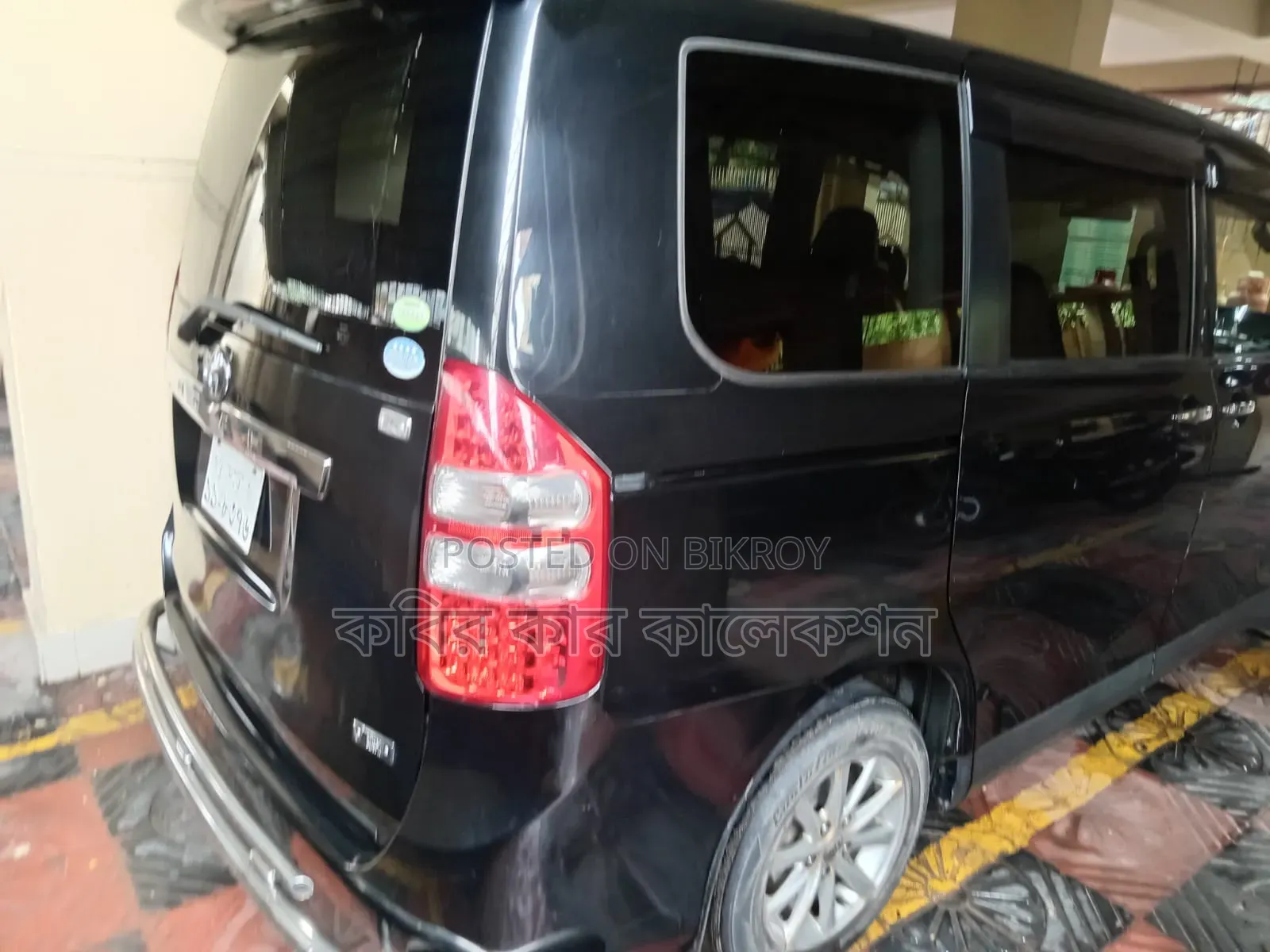 Toyota Noah 2013 Black