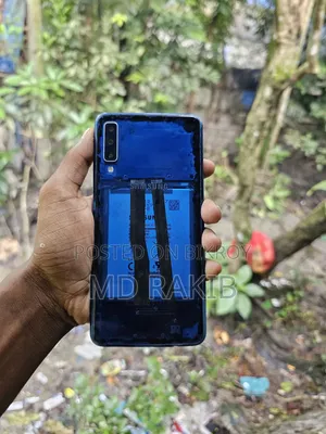স্যামসাং গ্যালাক্সি এ৭ ৬৪ জিবি নীল