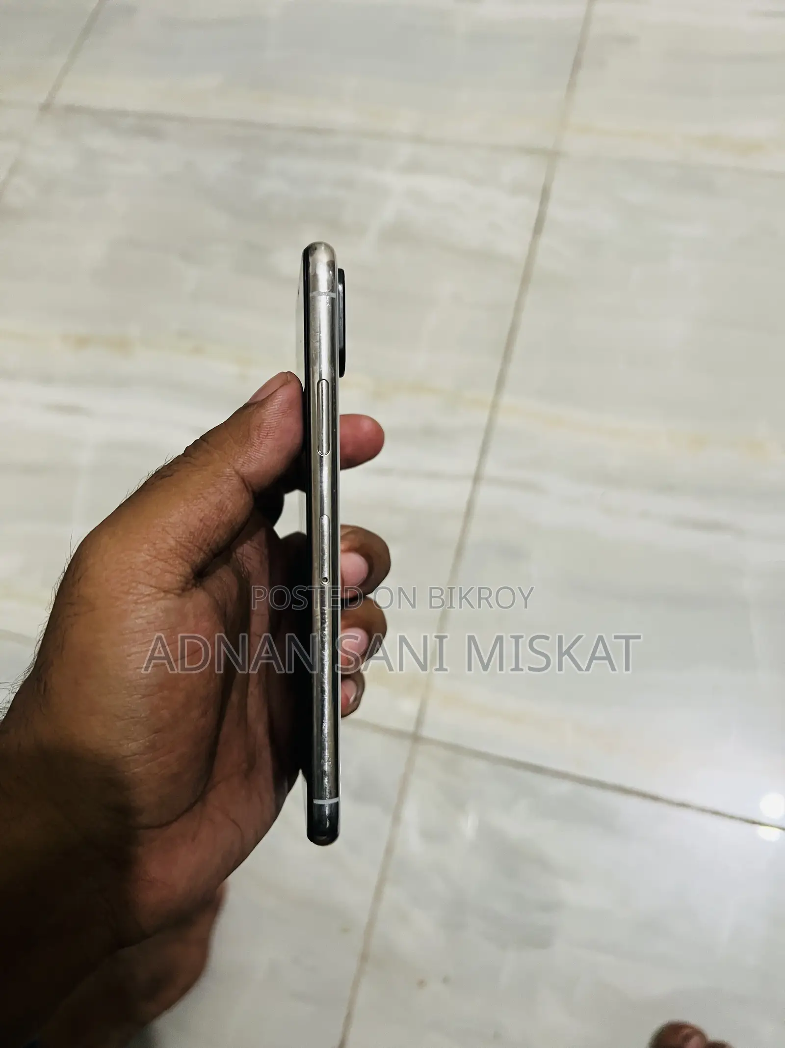 অ্যাপল আইফোন এক্স ২৫৬ জিবি হোয়াইট