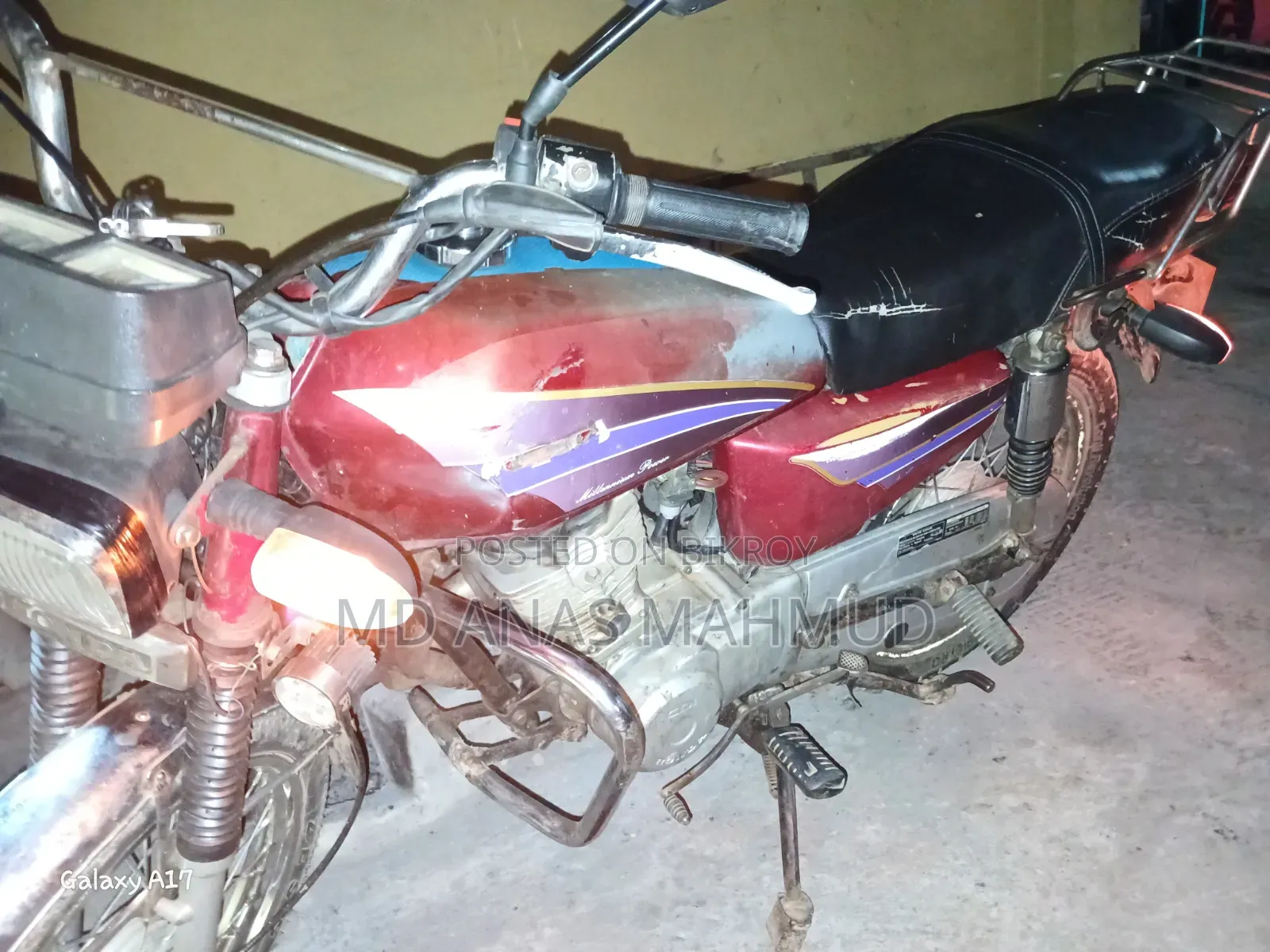 Honda 2001 Red