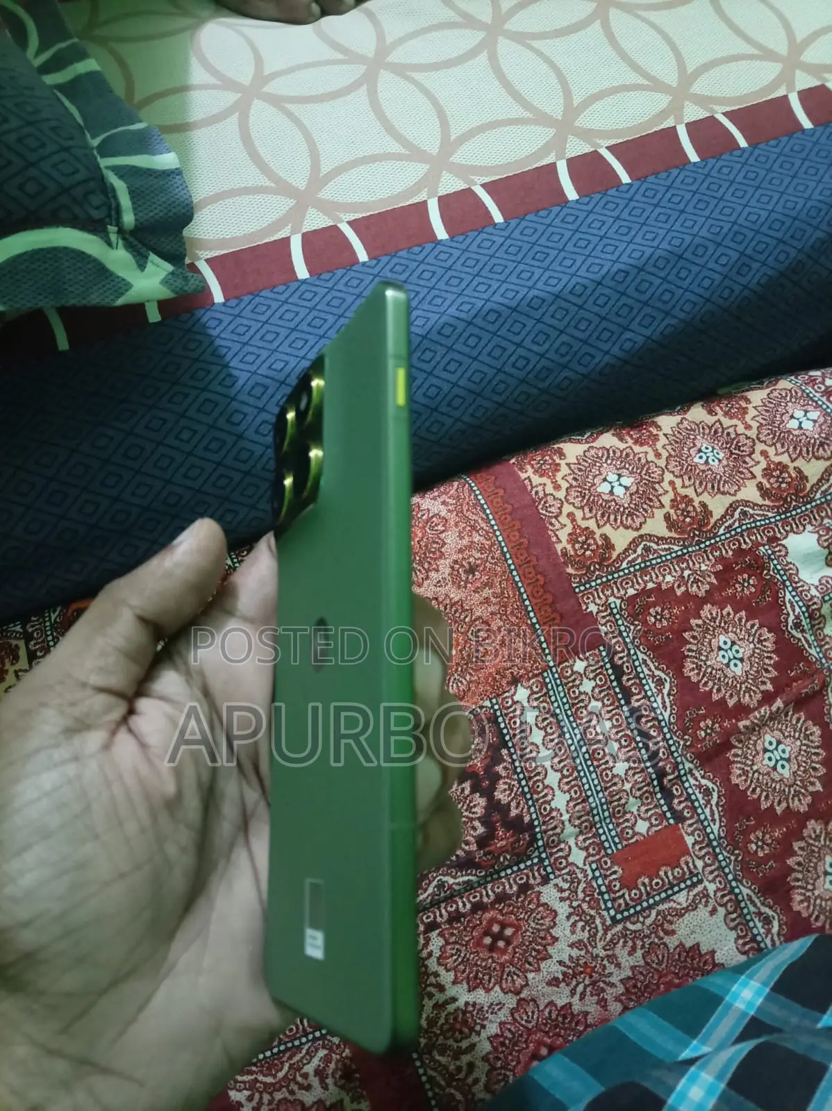 মোটোরোলা এজ ৭০ ২৫৬ জিবি গ্রিন