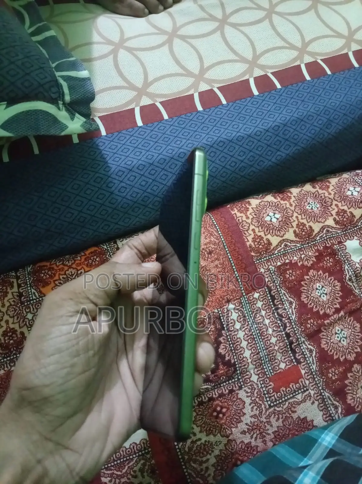 মোটোরোলা এজ ৭০ ২৫৬ জিবি গ্রিন