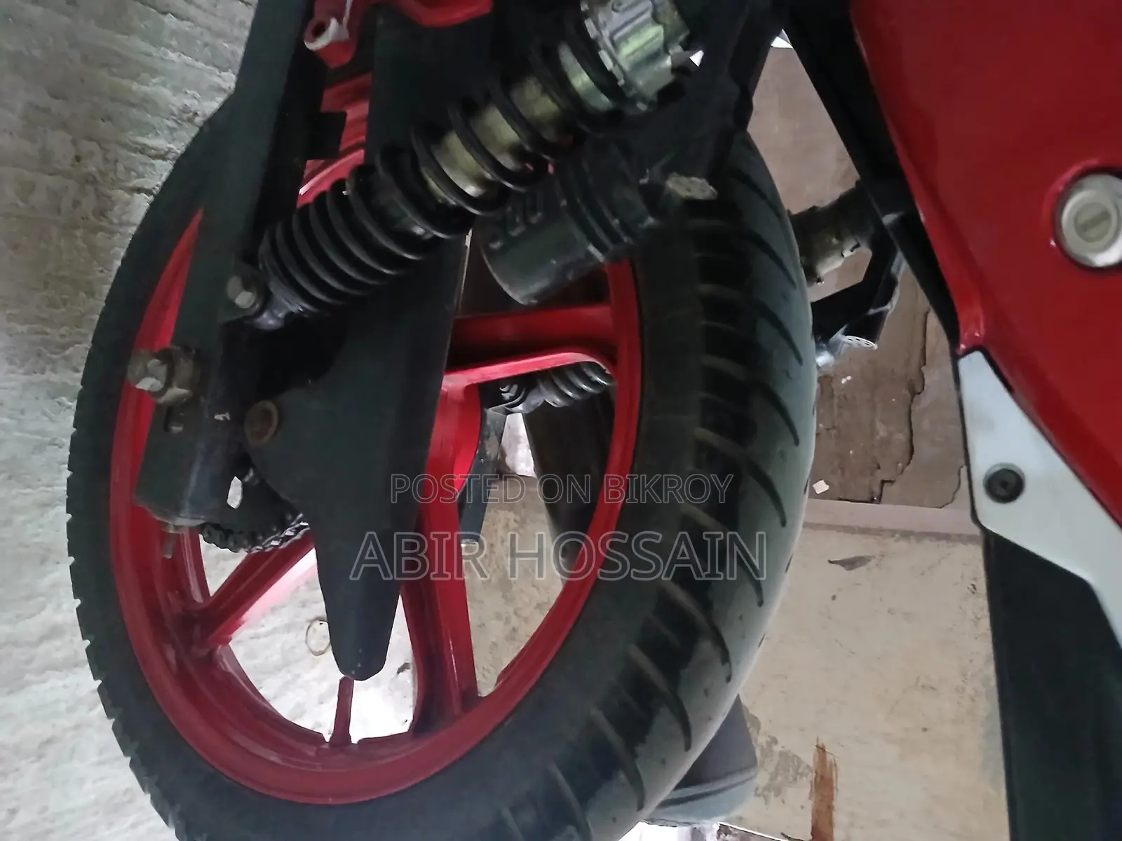 হিরো হাংক ২০১৮ হোয়াইট
