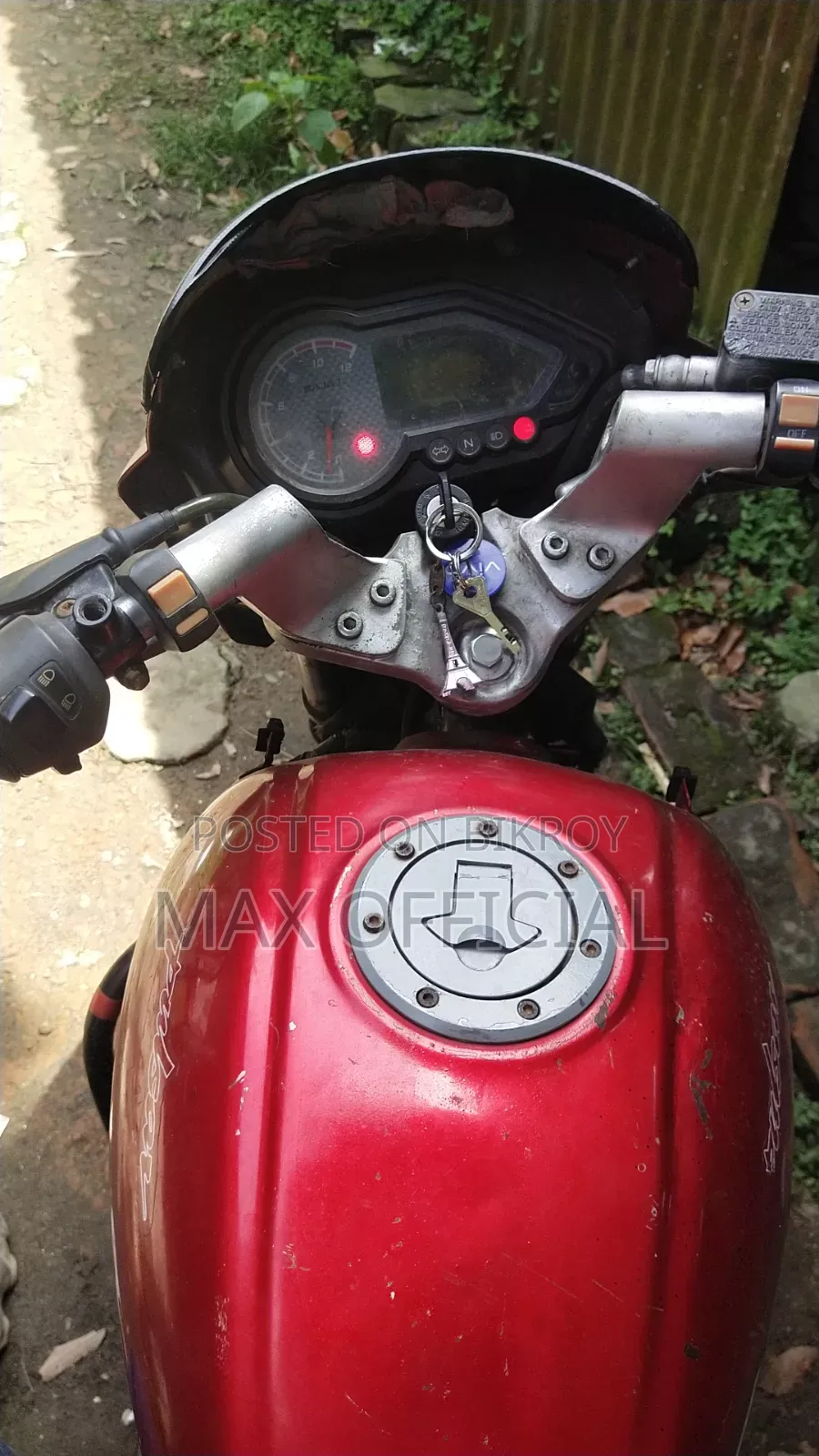 Bajaj Pulsar 150 2012 Red