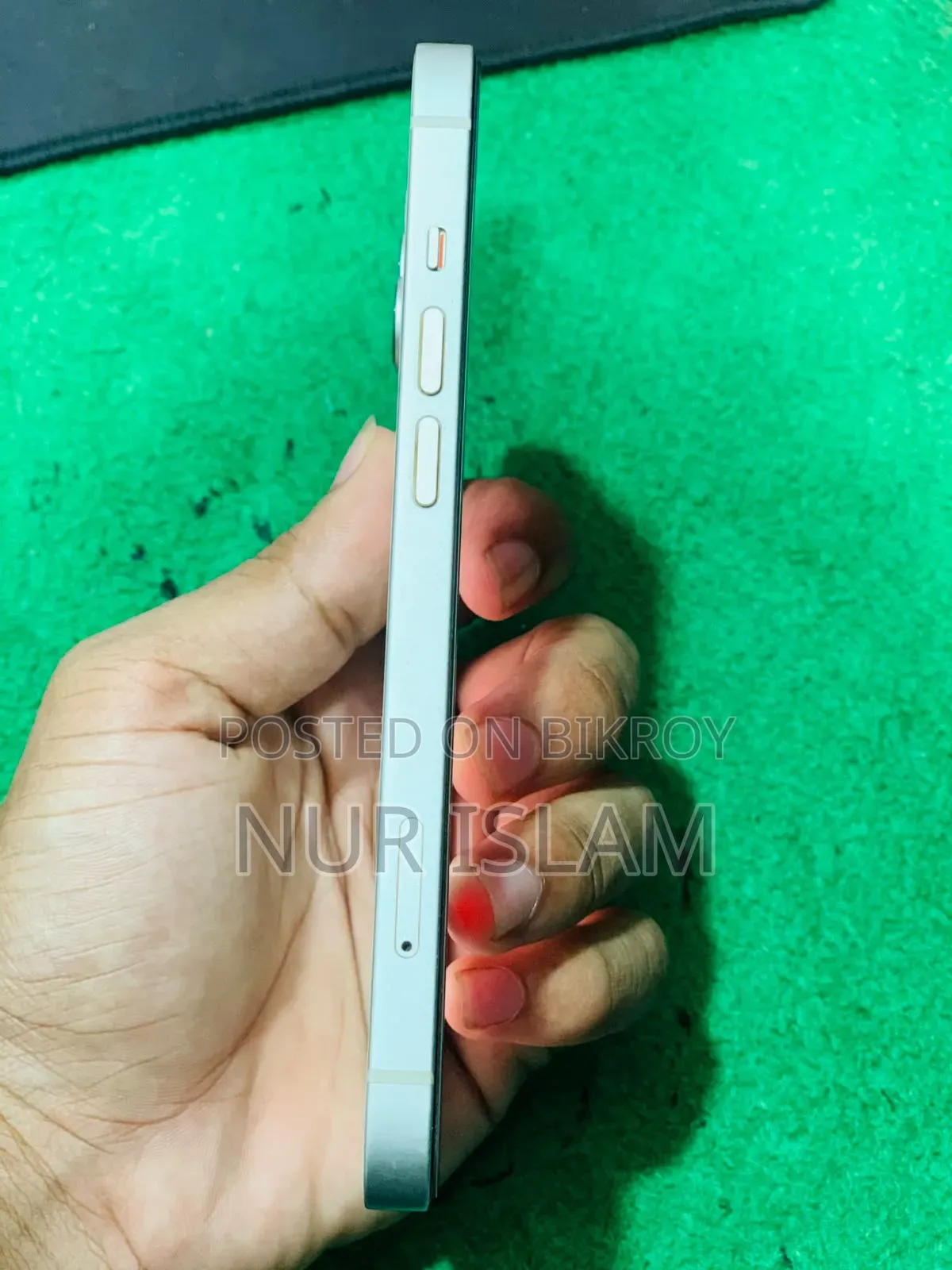 অ্যাপল আইফোন ১৩ ১২৮ জিবি হোয়াইট