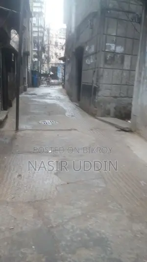 ৫ বেডরুমের বাসা কেশব ব্যানার্জি রোড।, সূত্রাপুর বিক্রয়ের জন্য
