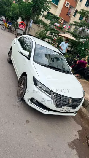 Toyota Premio 2016 Pearl