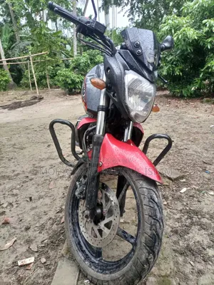 ইয়ামাহা এফজেড ২০১৩ কালো