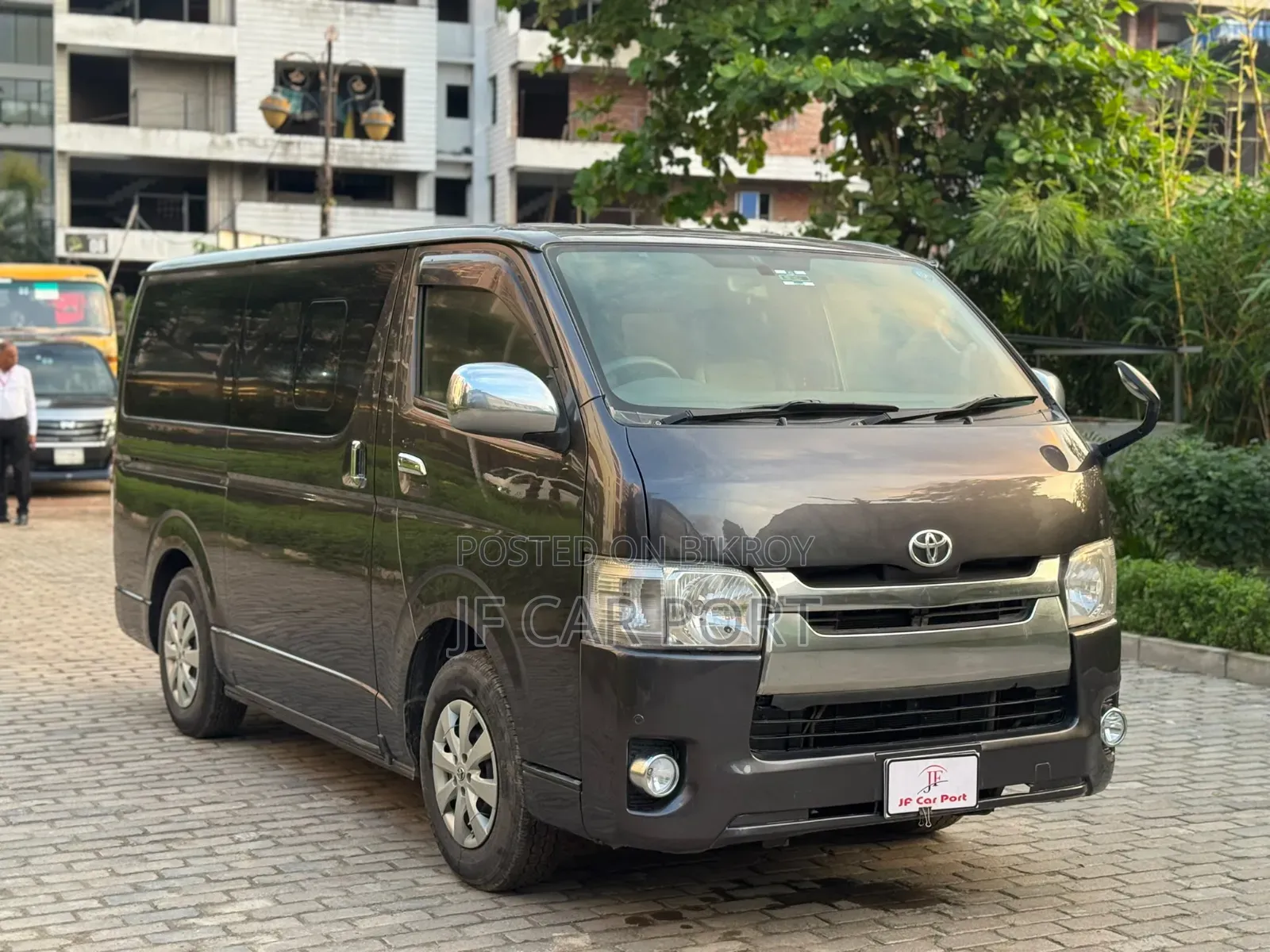 Toyota HiAce 2014 Grey