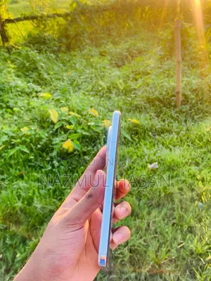 ভিভো এক্স২০০ ২৫৬ জিবি হোয়াইট