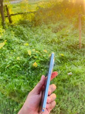 ভিভো এক্স২০০ ২৫৬ জিবি হোয়াইট