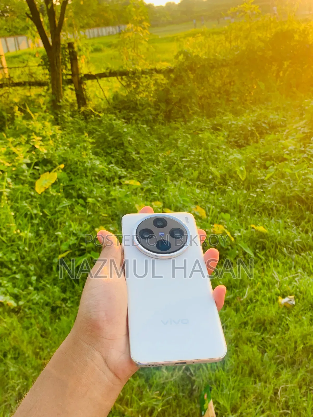 ভিভো এক্স২০০ ২৫৬ জিবি হোয়াইট