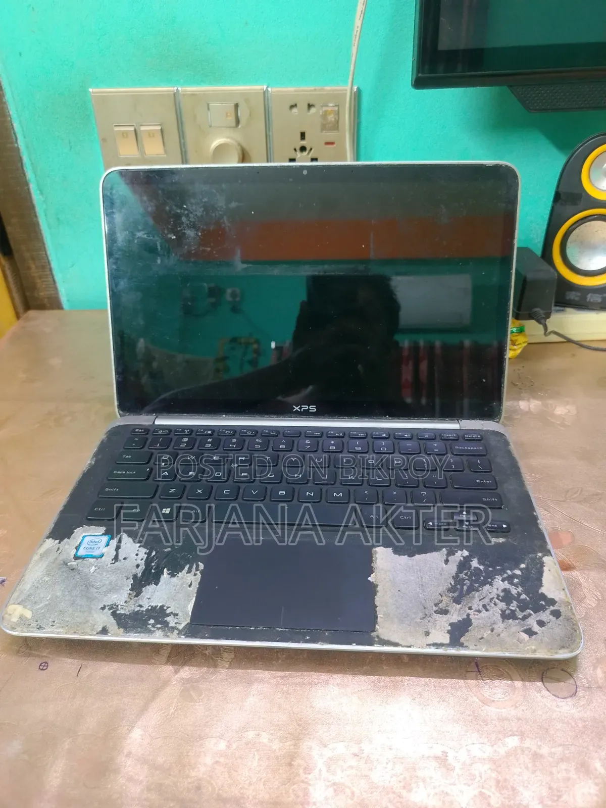 Selling my broken laptop as it suddenly stopped working