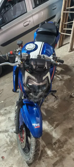 TVS Apache RTR 160 4V 2021 Blue