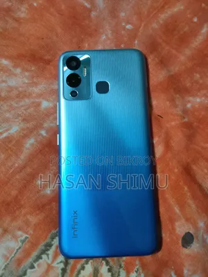 ইনফিনিক্স হট ১২ প্লে ৬৪ জিবি সাদা