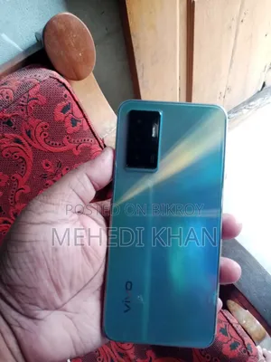 ভিভো ভি২৩ ১২৮ জিবি নীল