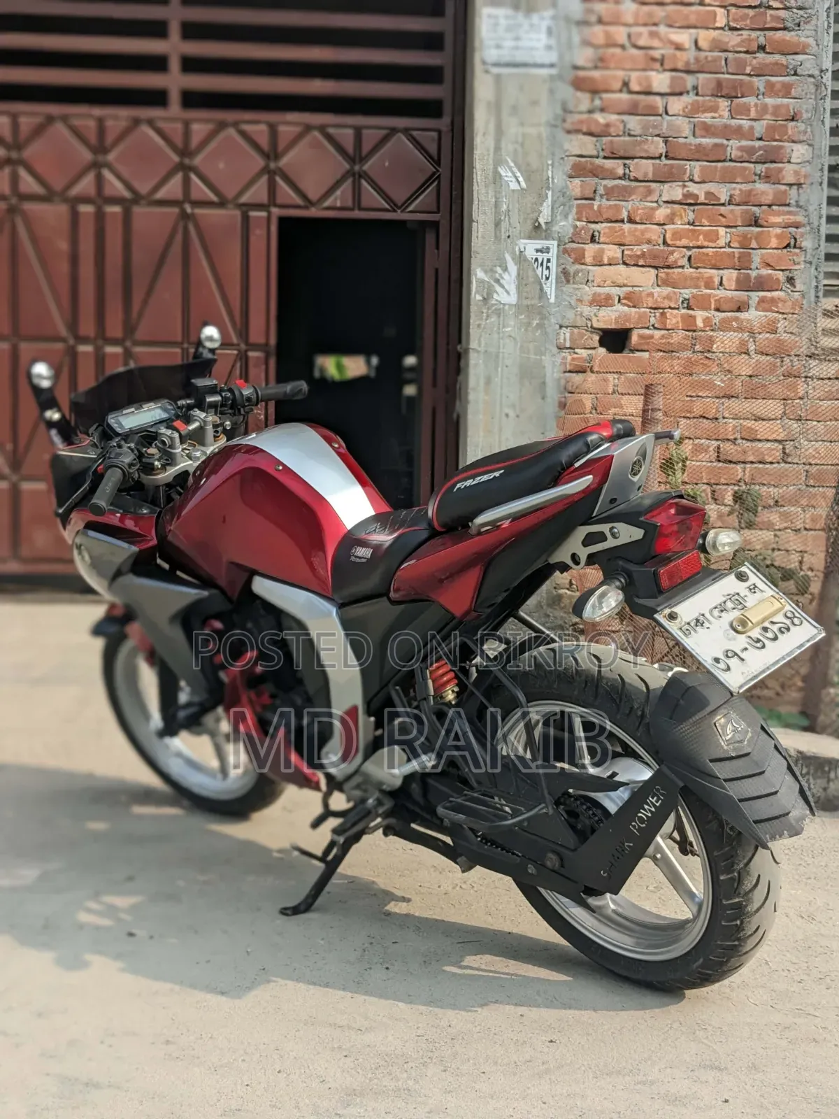 Yamaha 2018 Red