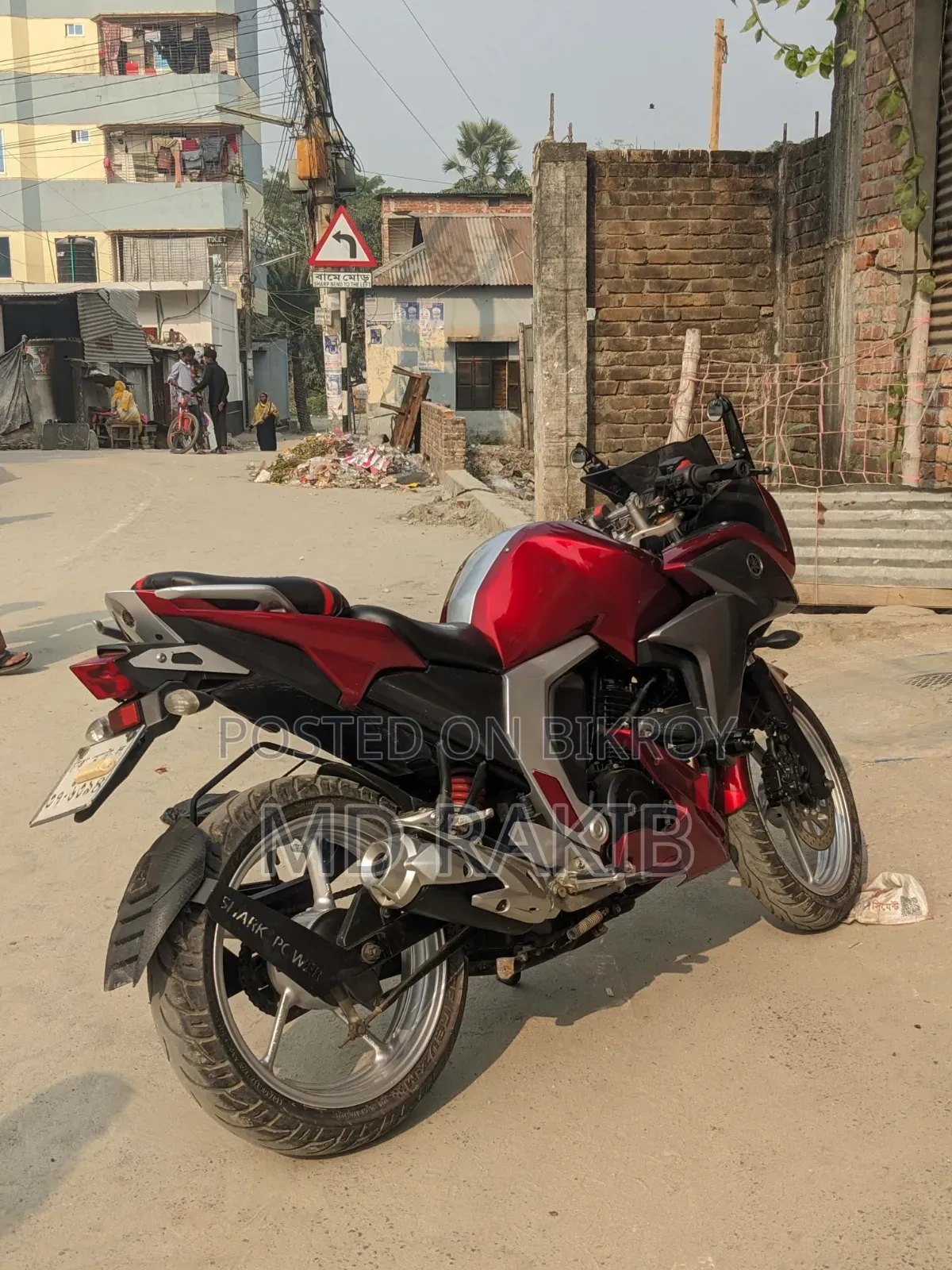 Yamaha 2018 Red