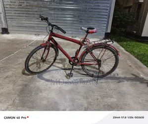 Color: Red
Condition: Very good