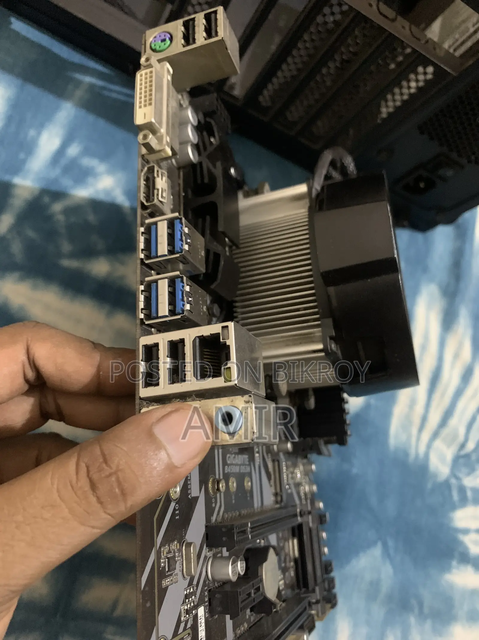 Desktop Computer Gigabyte 8GB AMD HDD 128GB