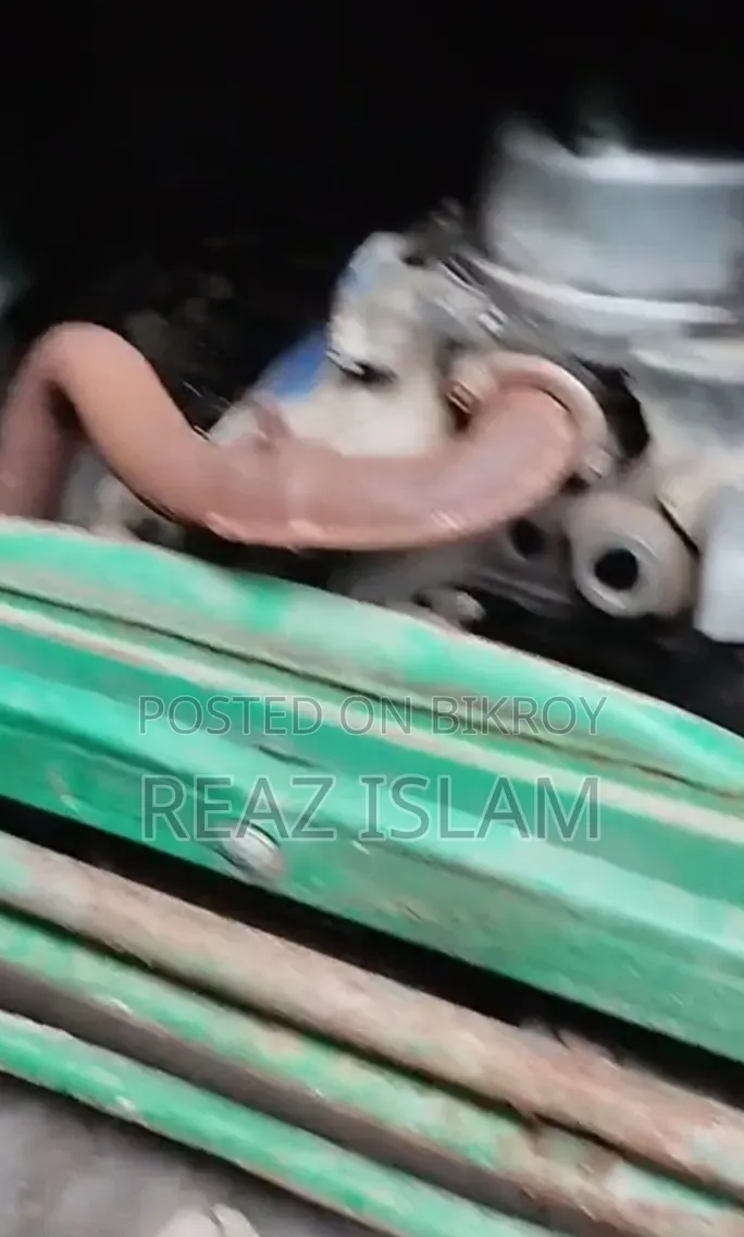 Bajaj Qute 2017 Green
