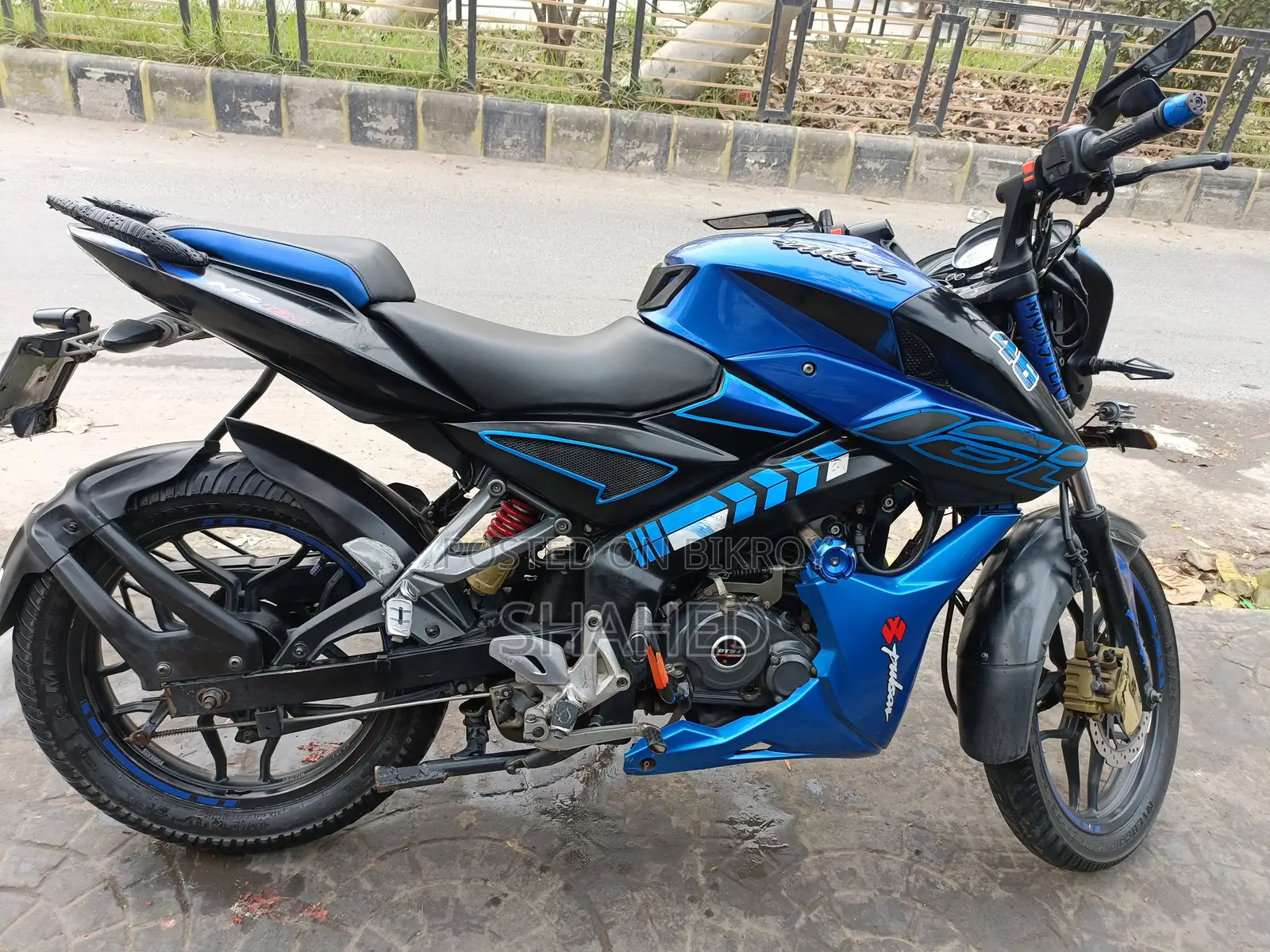 বাজাজ পালসার এনএস ১৬০ ২০২০ নীল