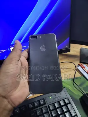 অ্যাপল আইফোন ৮ প্লাস ৬৪ জিবি কালো
