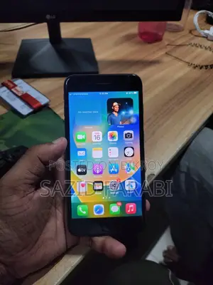 অ্যাপল আইফোন ৮ প্লাস ৬৪ জিবি কালো