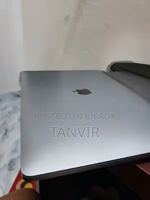 ল্যাপটপ অ্যাপল ম্যাকবুক প্রো ২০১৮ ১৬জিবি ইন্টেল কোর আই৭ এসএসডি ৫১২জিবি