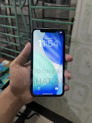 New Apple iPhone 11 64 GB Black