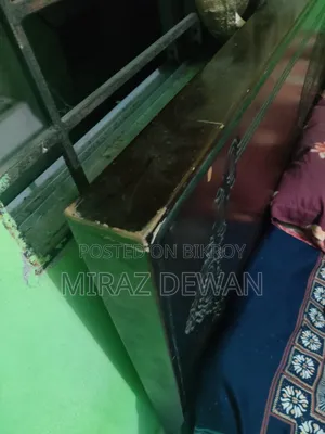 আধুনিক ডিজাইনের সুন্দর পার্টেক্স/মেলামাইন বোর্ডের ডাবল খাট বিক্রি হবে