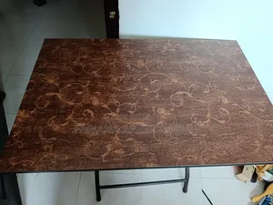 পড়ার টেবিল