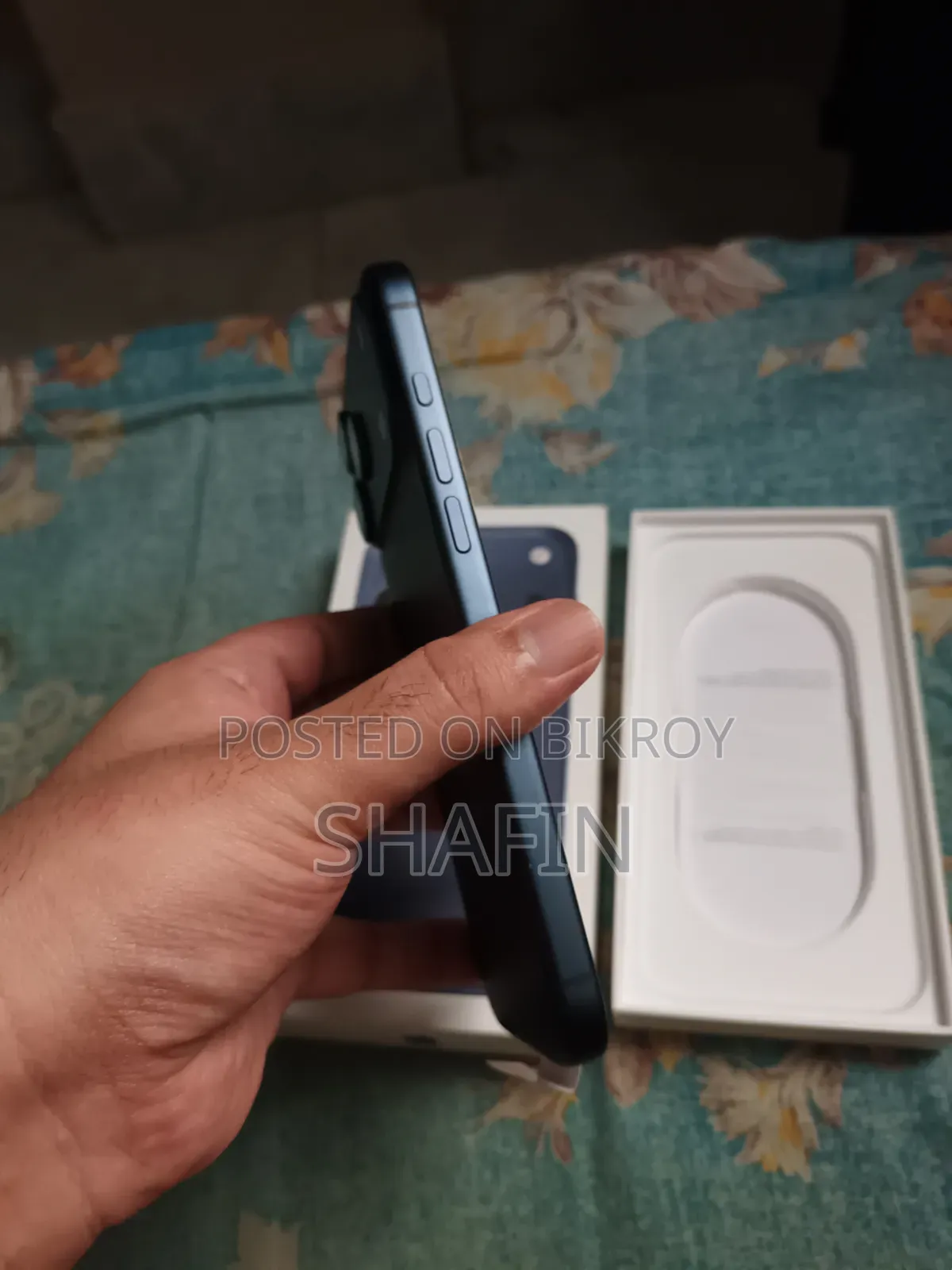 নতুন অ্যাপল আইফোন ১৭ প্রো ম্যাক্স ২৫৬ জিবি নীল
