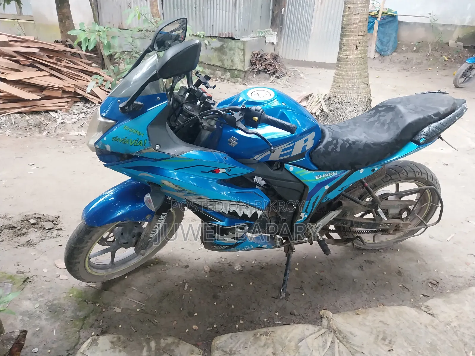 সুজুকি জিক্সার ২০১৮ নীল