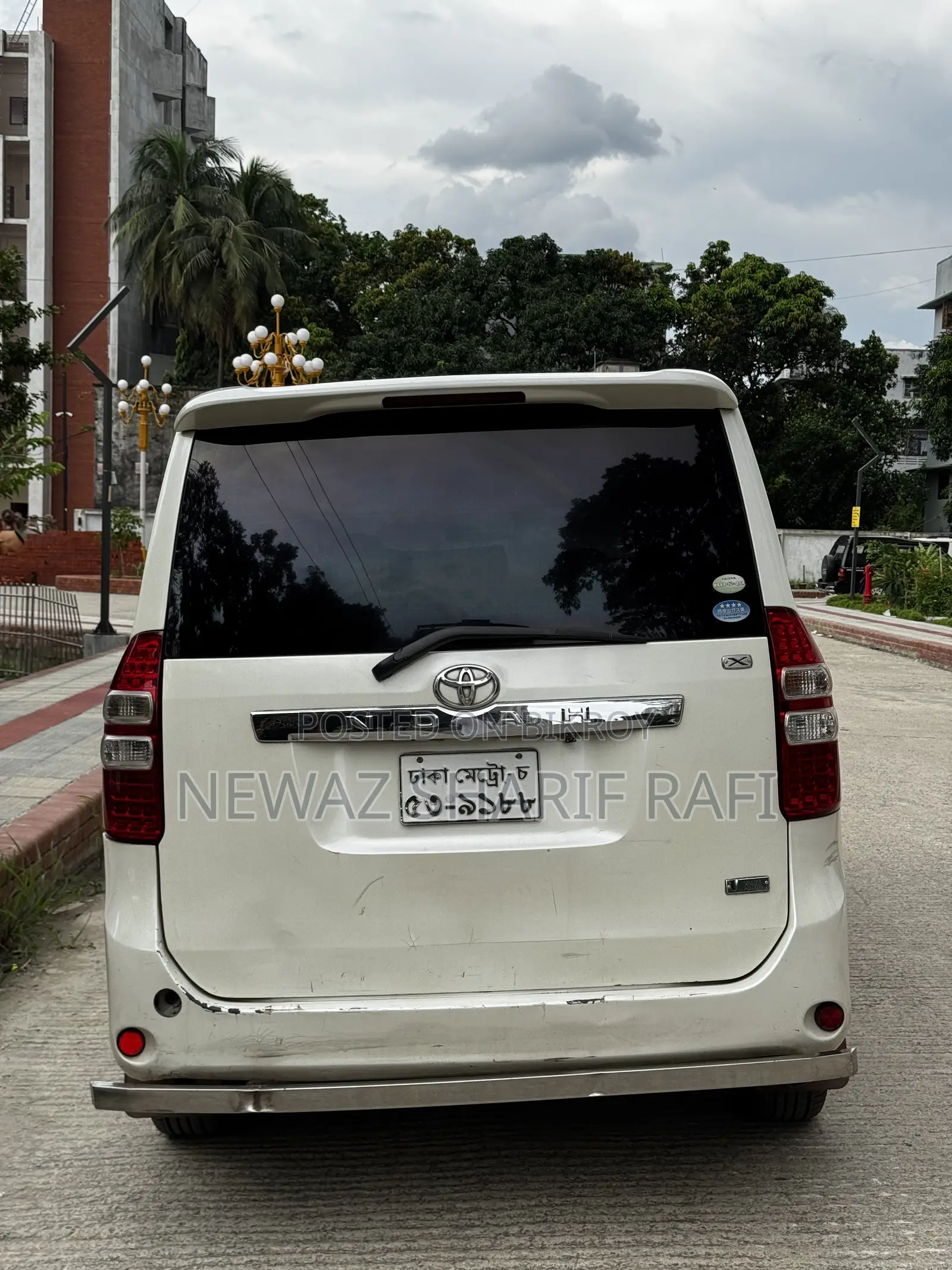 টয়োটা নোয়া ২.০ ১৫৮এইচপি এফডব্লিউডি (৮ সিটার) ২০১০ পার্ল