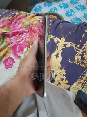 ইনফিনিক্স হট ৬০ প্রো+ ১২৮ জিবি হোয়াইট
