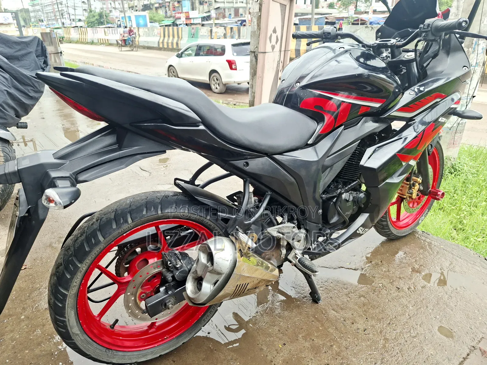 সুজুকি জিক্সার এসএফ ২০১৭ ব্ল্যাক
