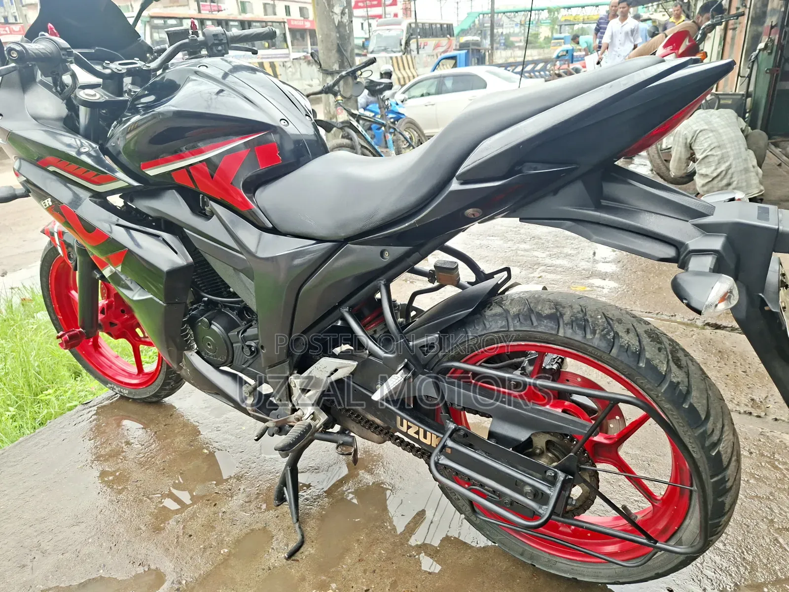 সুজুকি জিক্সার এসএফ ২০১৭ ব্ল্যাক