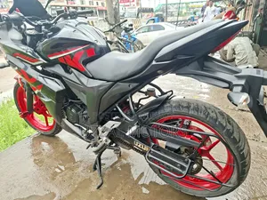 সুজুকি জিক্সার এসএফ ২০১৭ ব্ল্যাক