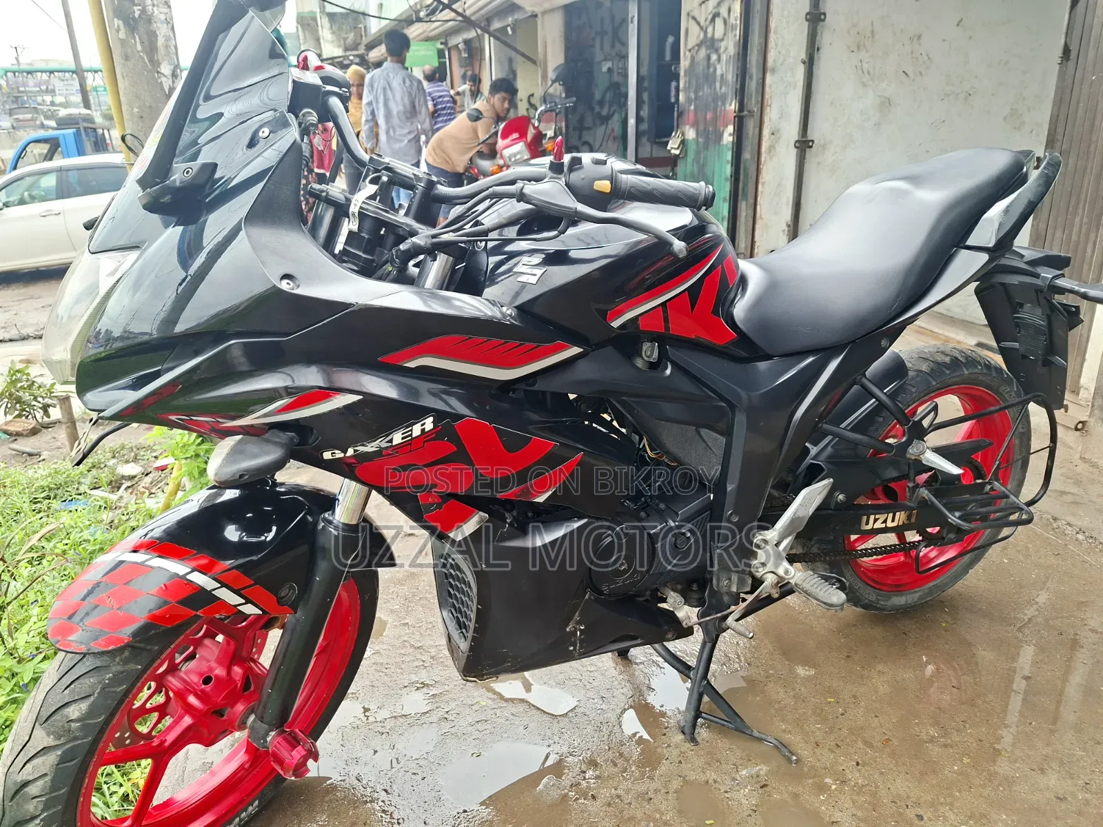 সুজুকি জিক্সার এসএফ ২০১৭ ব্ল্যাক