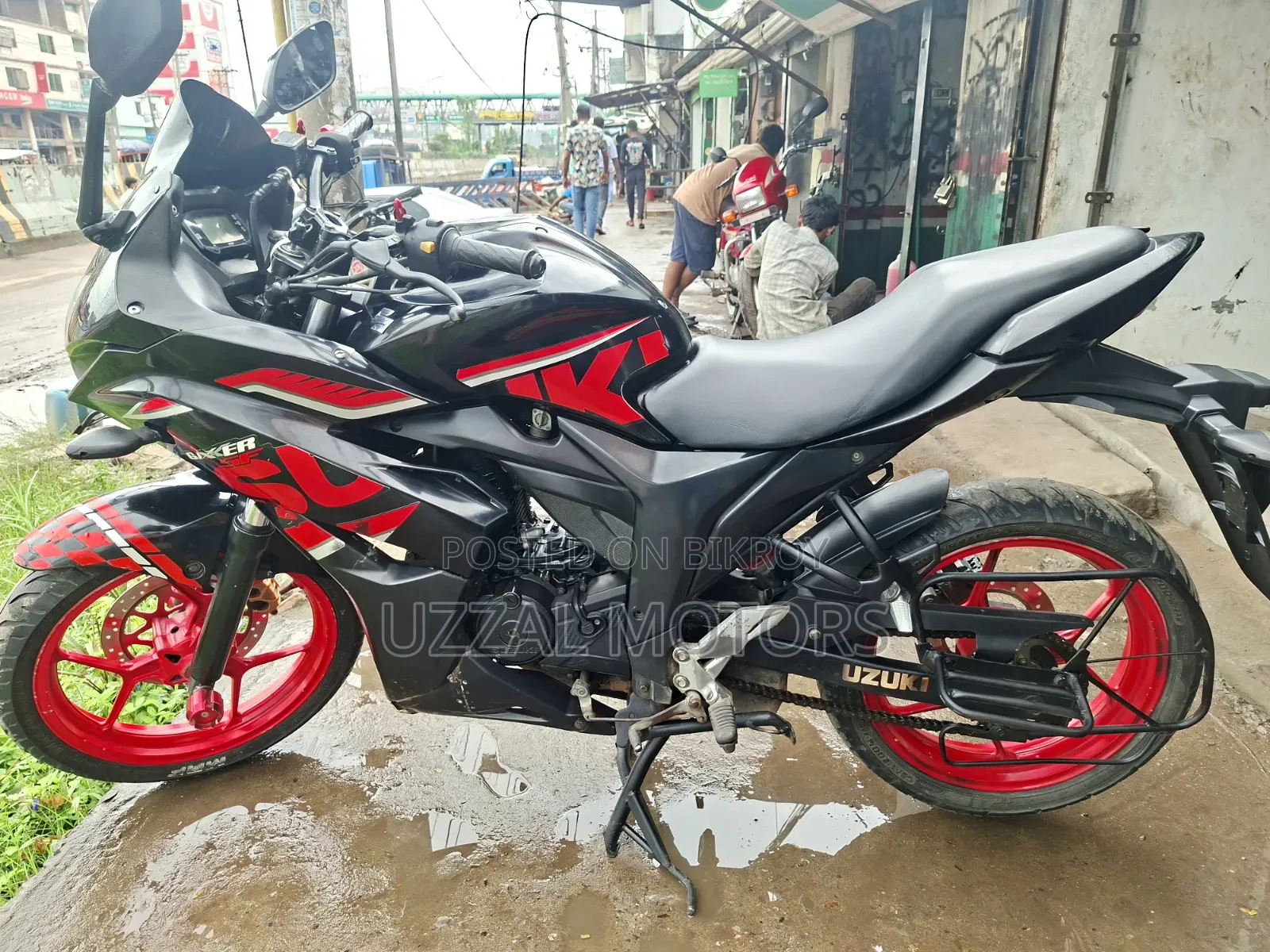 সুজুকি জিক্সার এসএফ ২০১৭ ব্ল্যাক