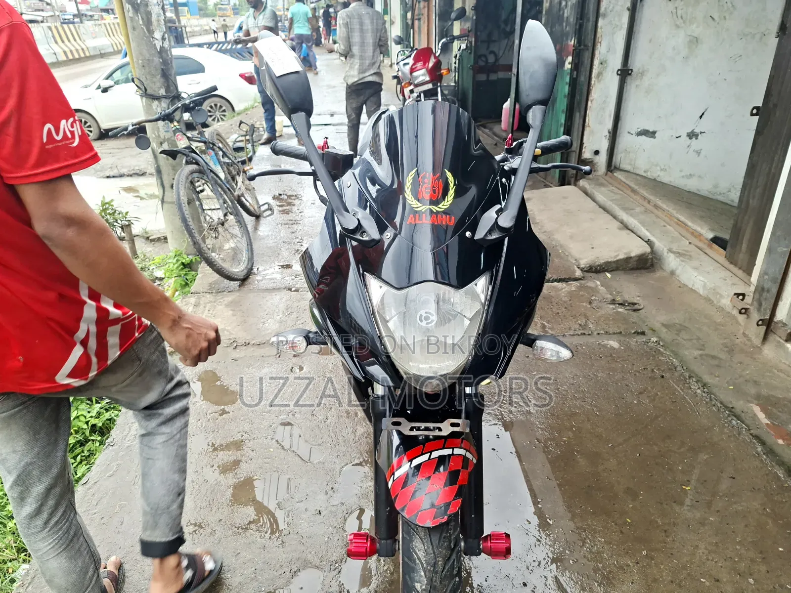 সুজুকি জিক্সার এসএফ ২০১৭ ব্ল্যাক