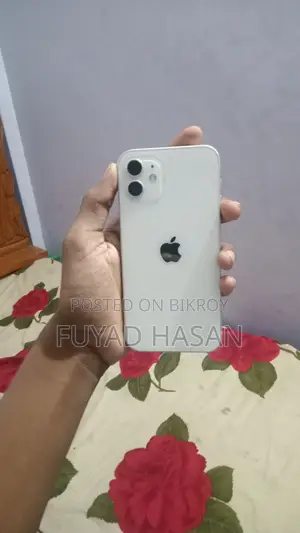অ্যাপল আইফোন ১২ ১২৮ জিবি হোয়াইট