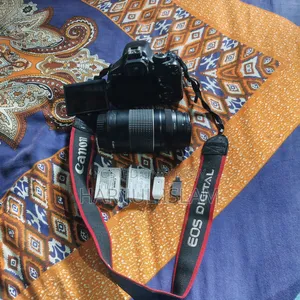 Canon 600d With Lens 75/300