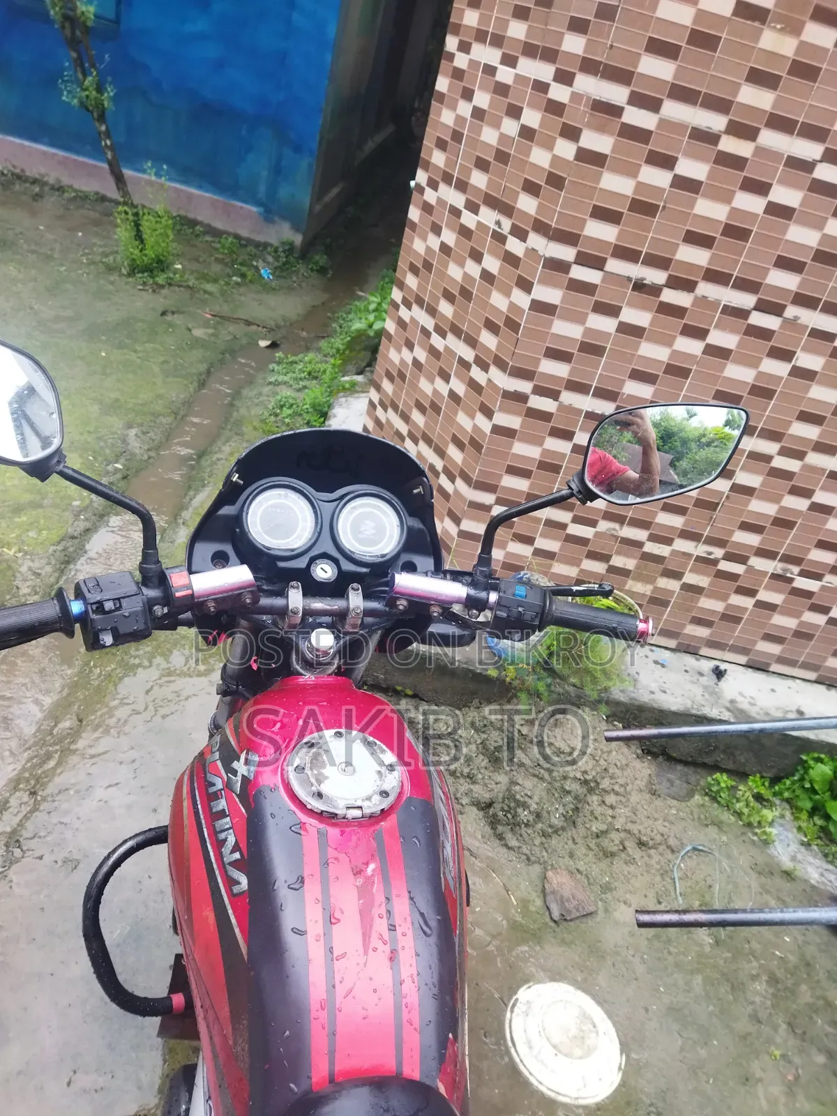মোটরসাইকেল ২০১৬ লাল