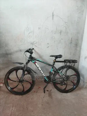 একদম নতুন এর মতো।