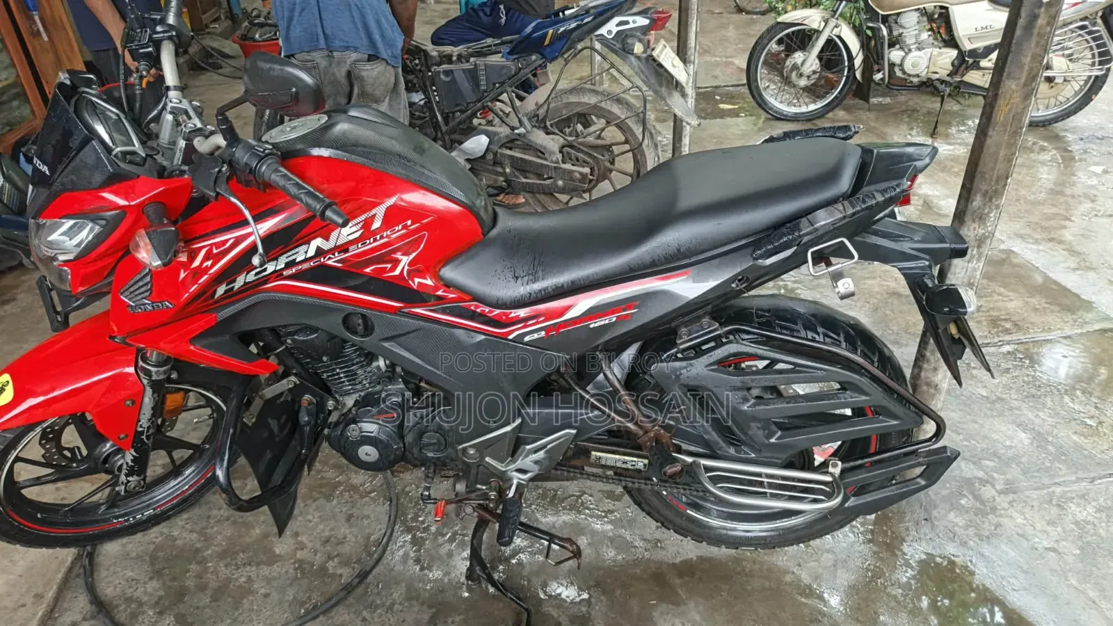 Honda Hornet 2.0 2021 Red