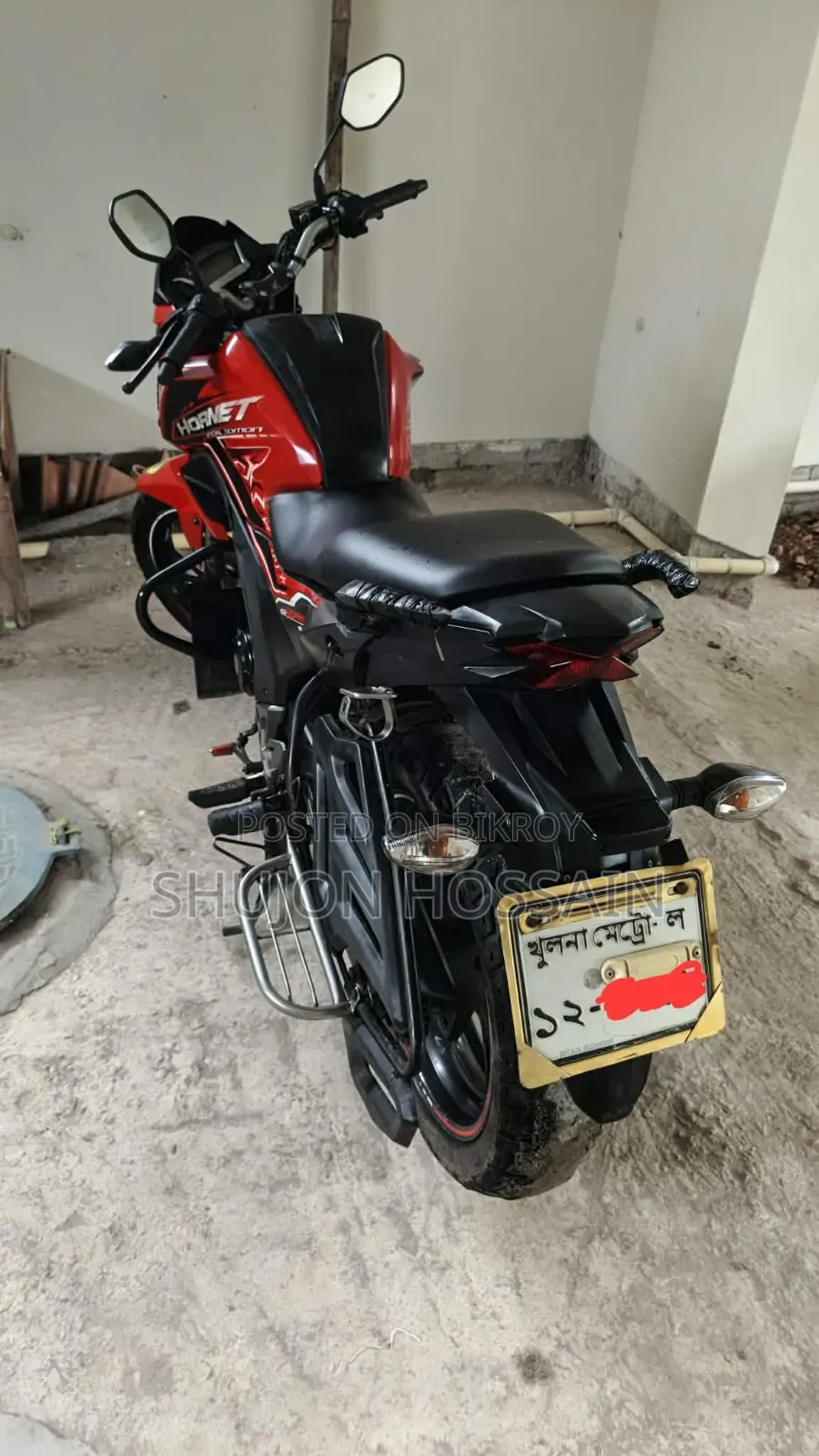 Honda Hornet 2.0 2021 Red