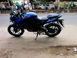 বাজাজ ২০১৮ ব্লু
