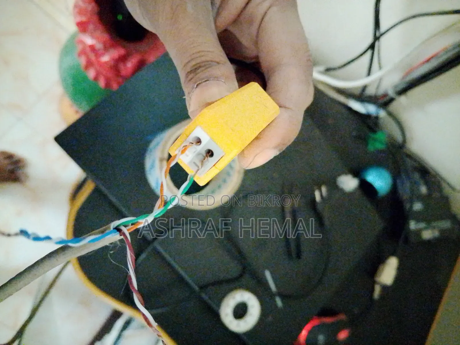 ইলেক্ট্রনিক্স মেরামত এবং সেবা